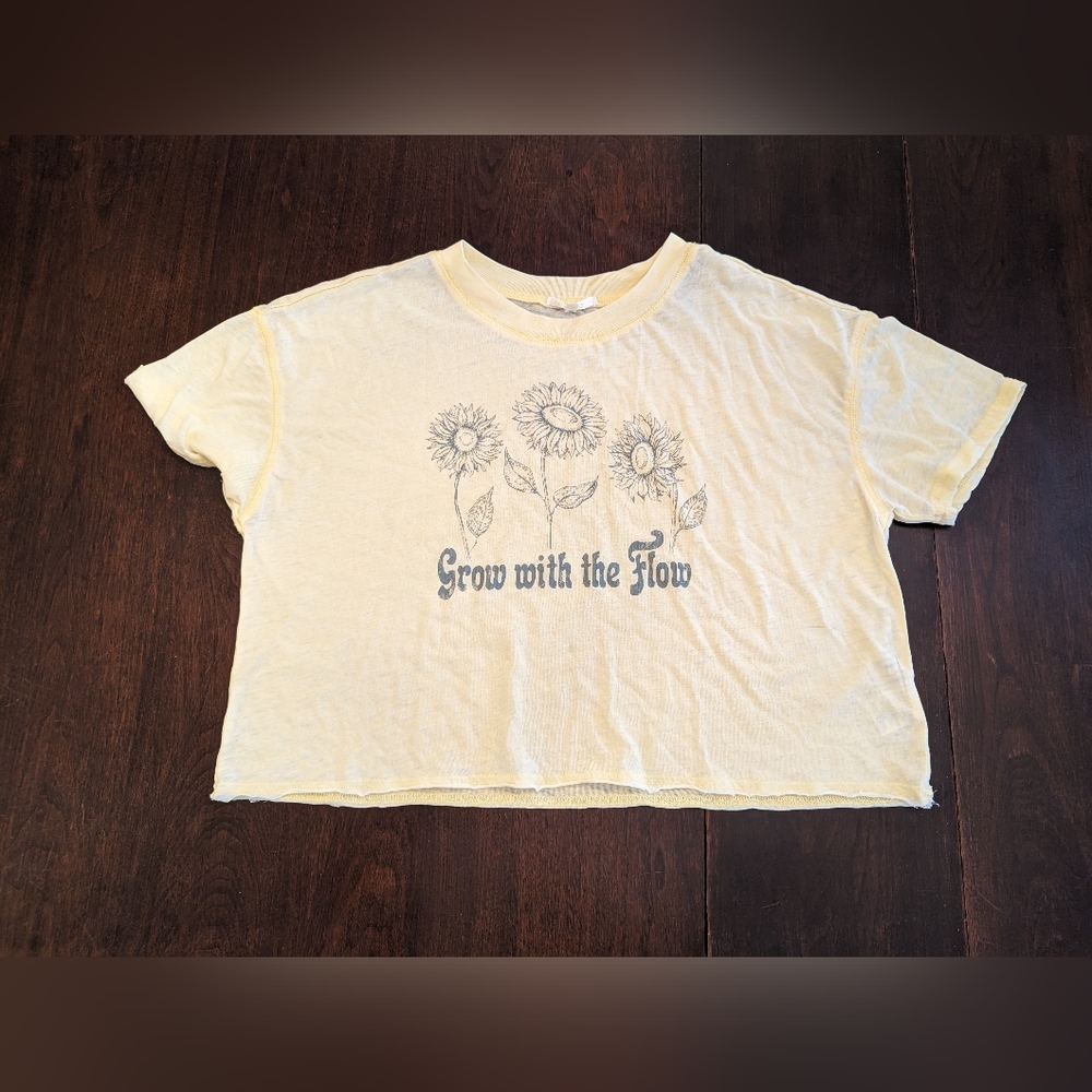 Grow with the Flow Crop Tee Light Yellow medium